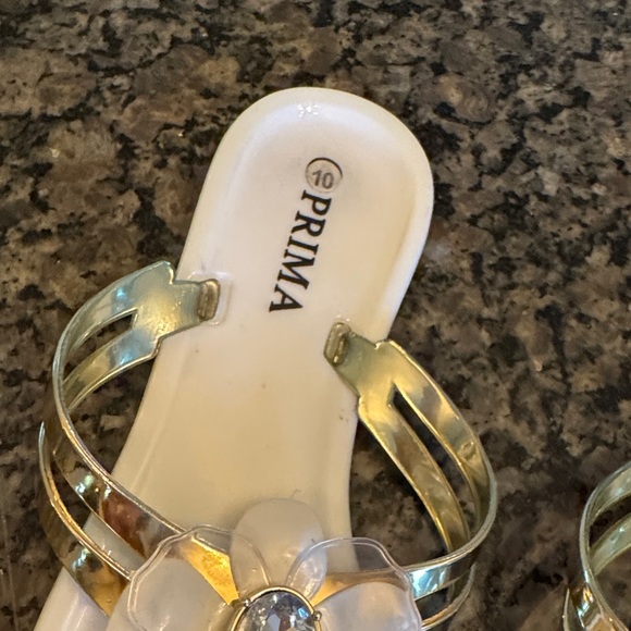 Prima White and Gold jelly Sandals with Floral Accent EUC 10 - Picture 6 of 11